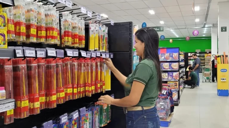 Asistente de Gerente de Tienda: el camino hacia el liderazgo en Dollar Tree